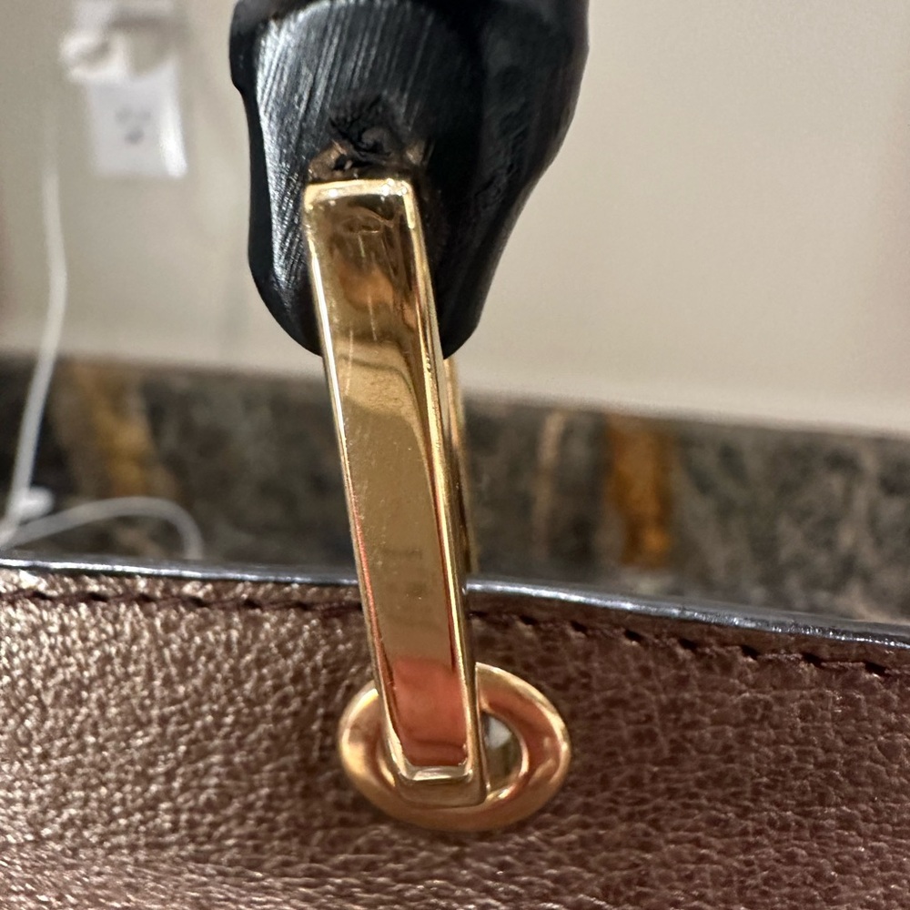 🚫SOLD🚫✨💎VINTAGE💎✨ GUCCI BAMBOO BAG
IN METALLIC CHAMPAIGNE LEATHER! - Picture 9 of 15